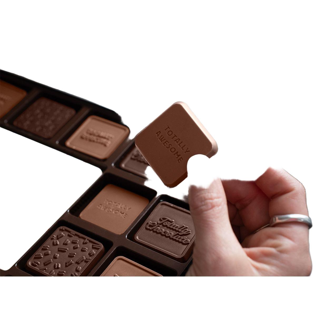 Custom Logo 90-Piece Grand Chocolate Gift Set – Classic Packaging