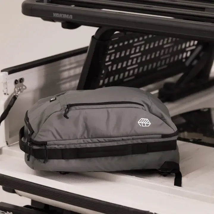 Jones Scout Weekender Backpack - Charcoal