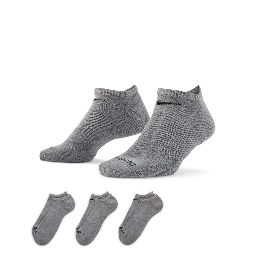 Nike Everyday Plus Cushion Training No-Show Socks (3 Pairs)