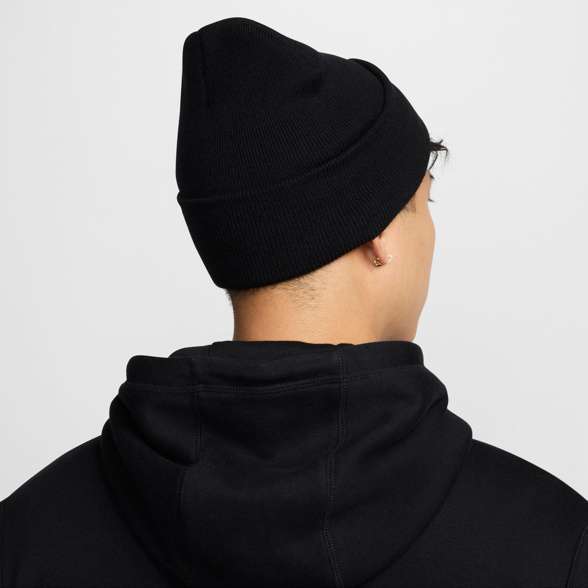 Nike Peak Swoosh Beanie - Black / White
