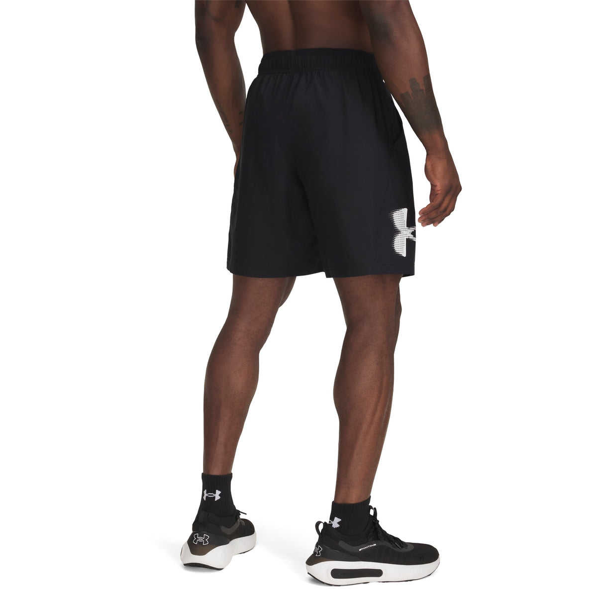 Under Armour Tech Woven Graphic 8.25" Shorts - Mens