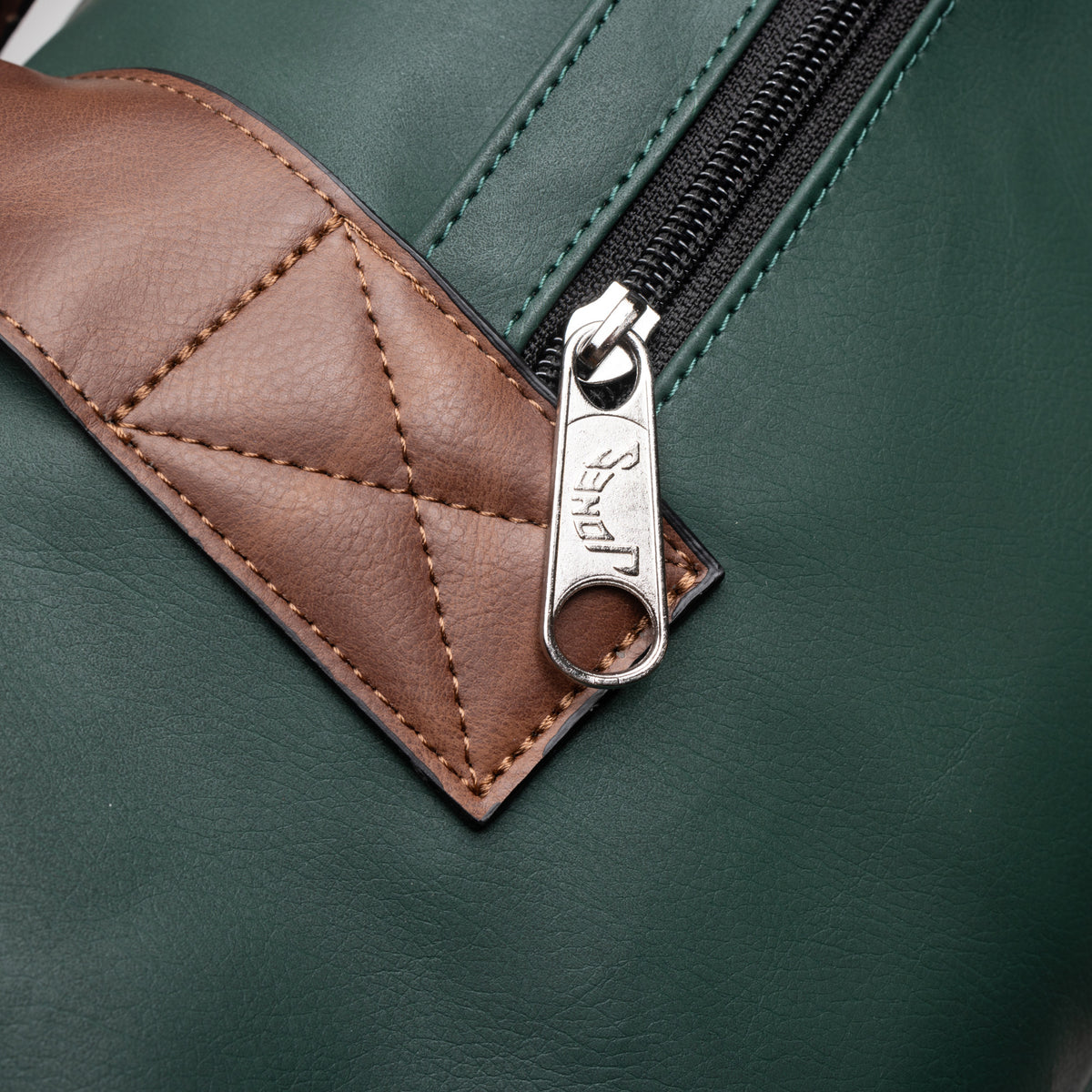 Jones Clubhouse Duffle - Heritage Edition