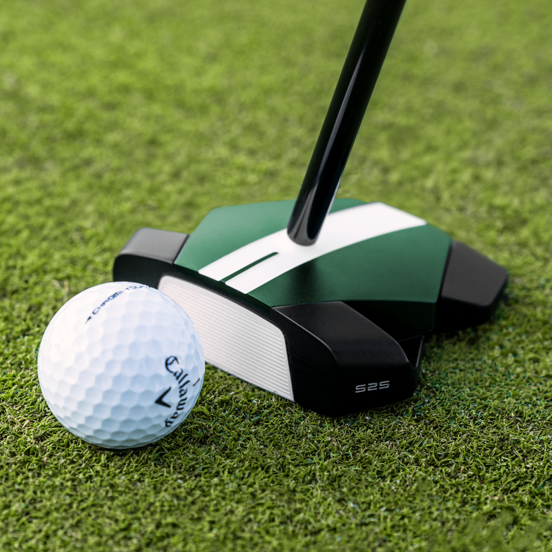 Odyssey Square 2 Square TRTL Max putter - with a golf ball