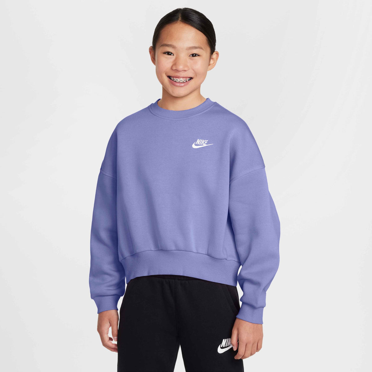 Nike Sportswear Club Fleece Girls' Boxy Crew-Neck Sweatshirt - Light Thistle / White