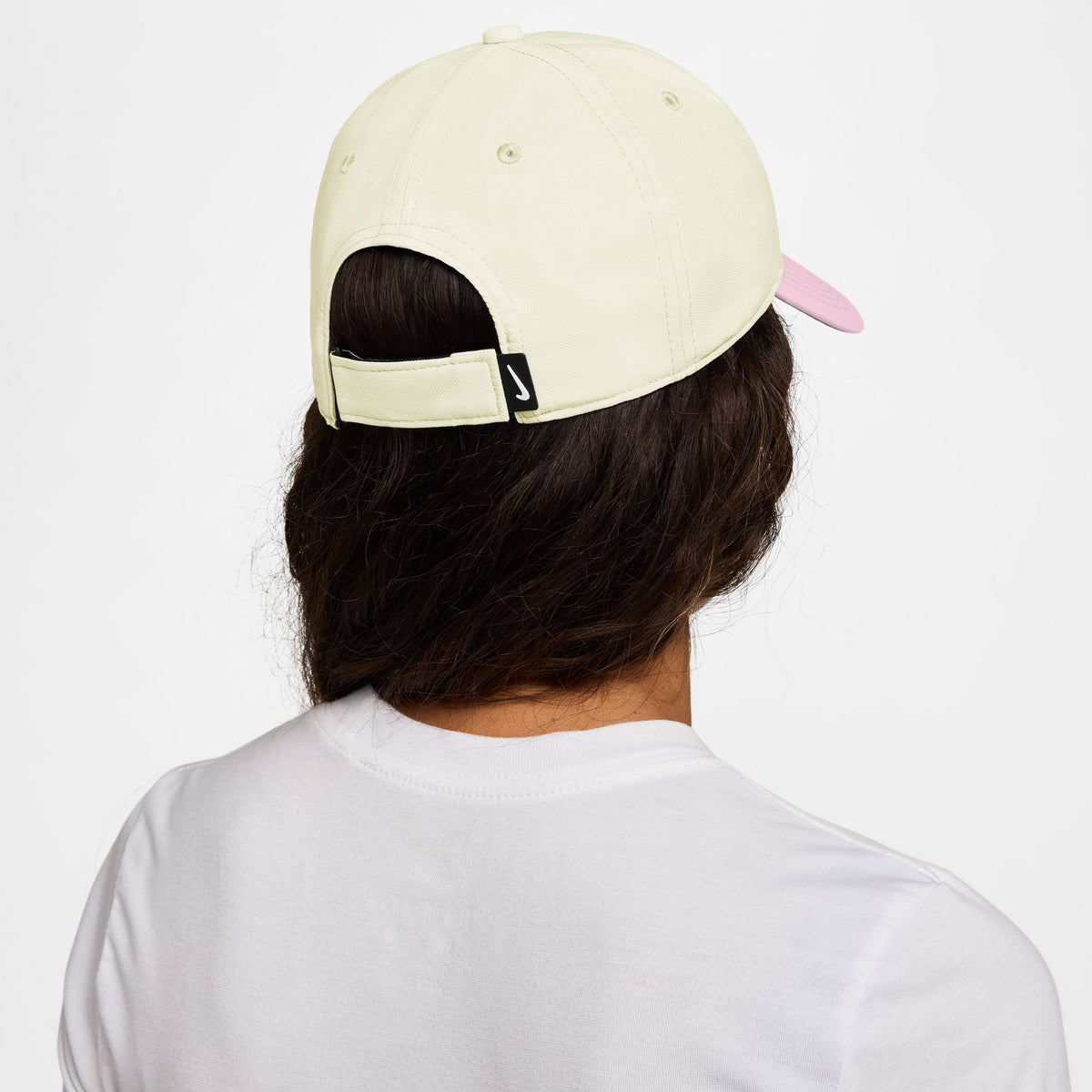Nike Dri-Fit Structured Swoosh Club Cap (backordered to July 2026) - Sail/Pink Foam